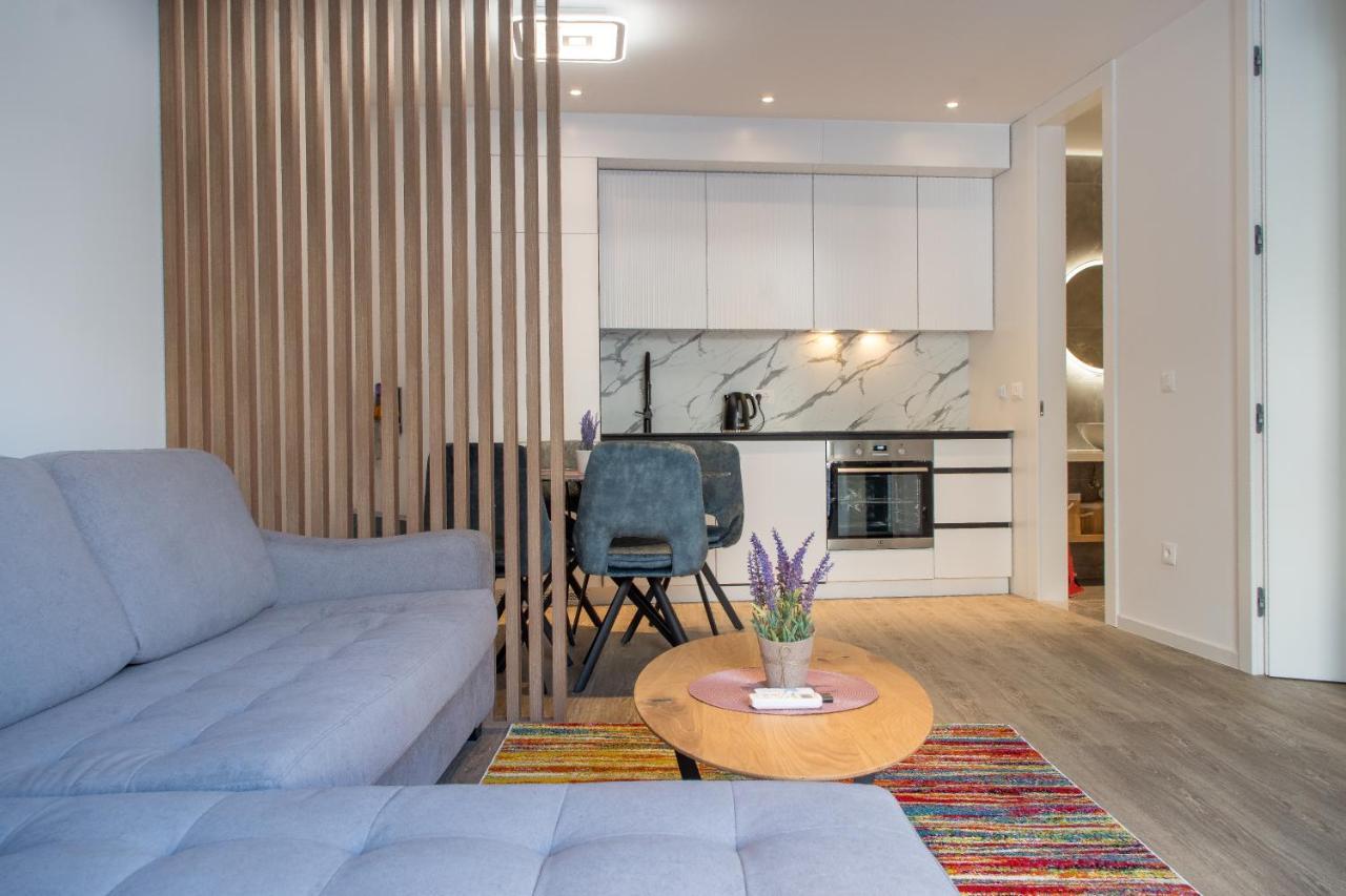 Apartment Bernard With Shared Pool Makarska