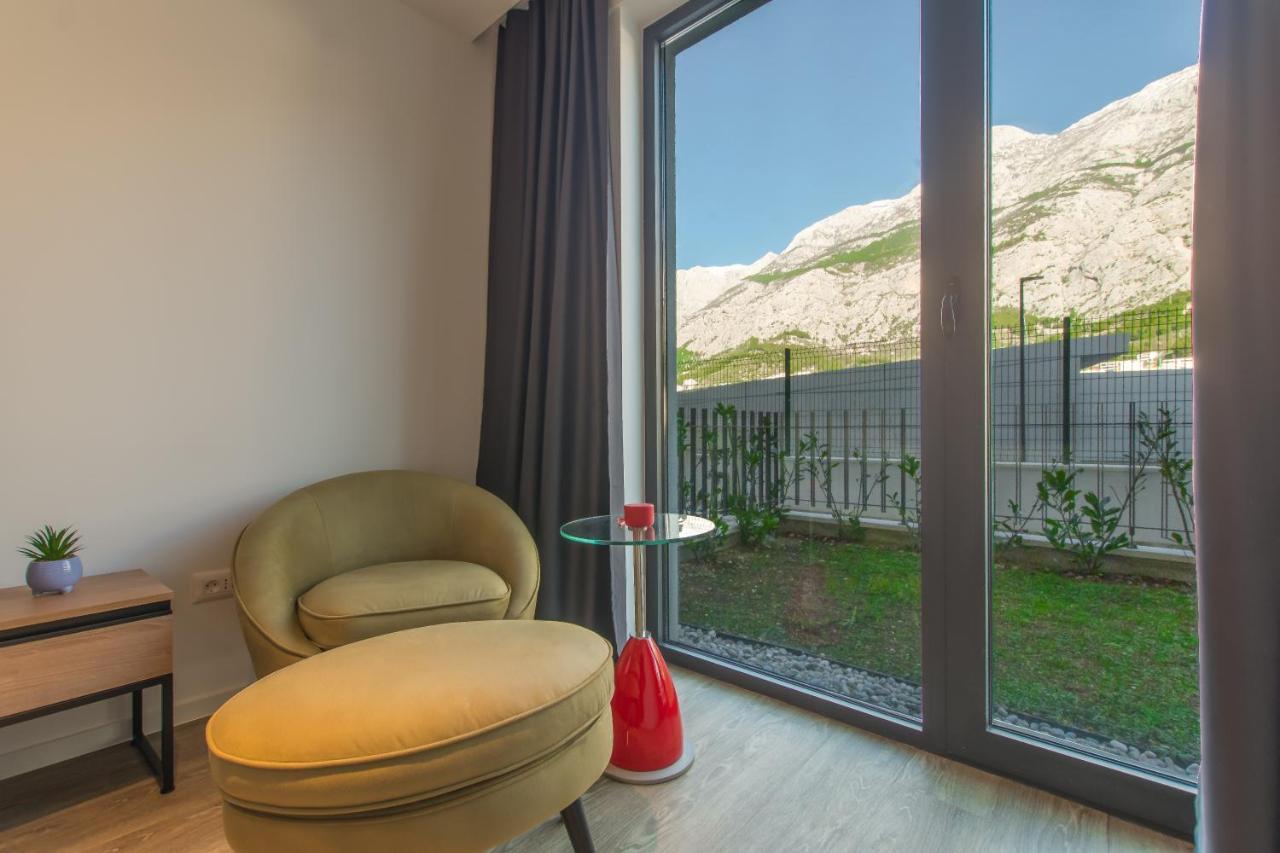 Bernard With Shared Pool Apartment