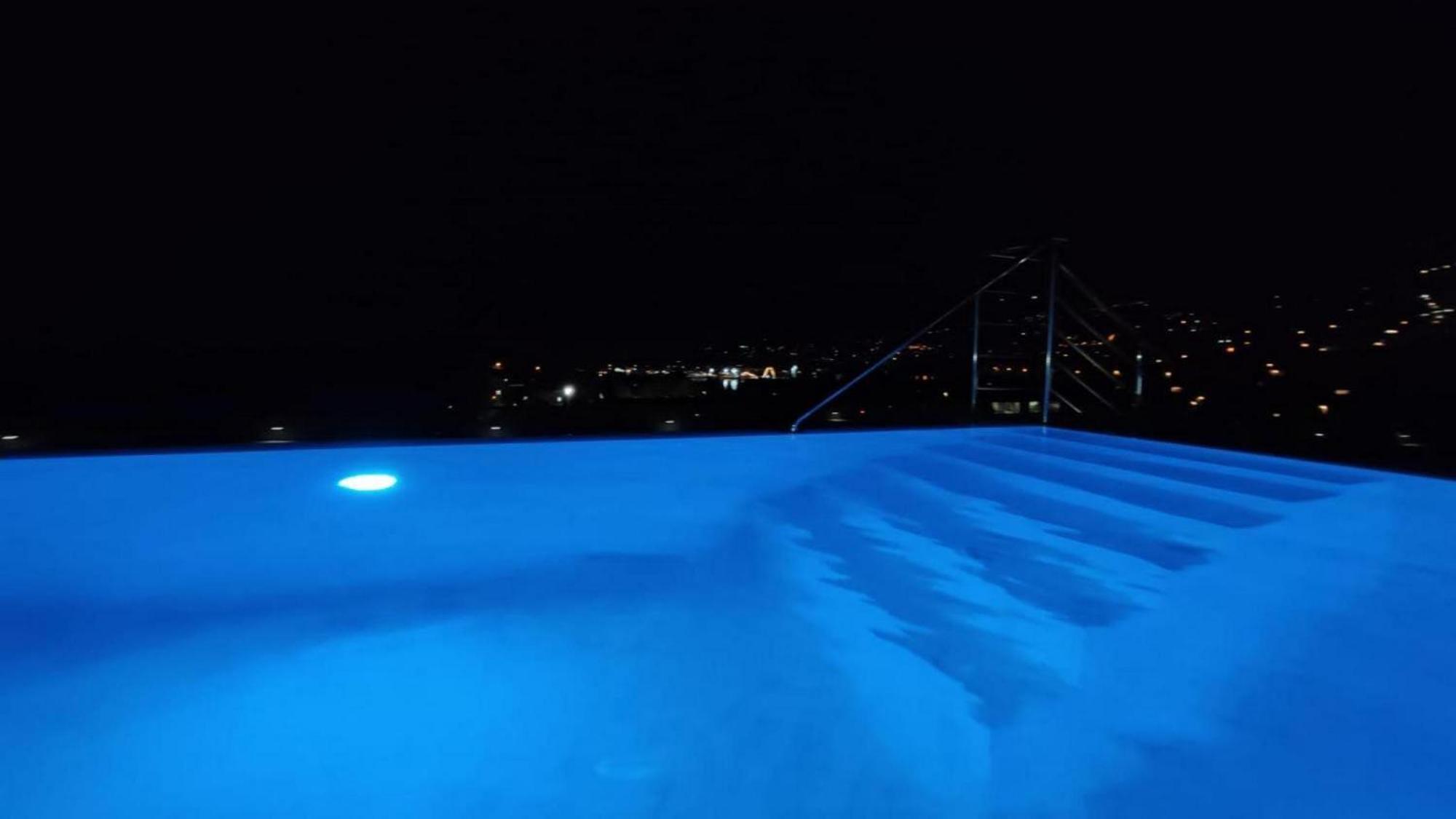 Bernard With Shared Pool * Makarska